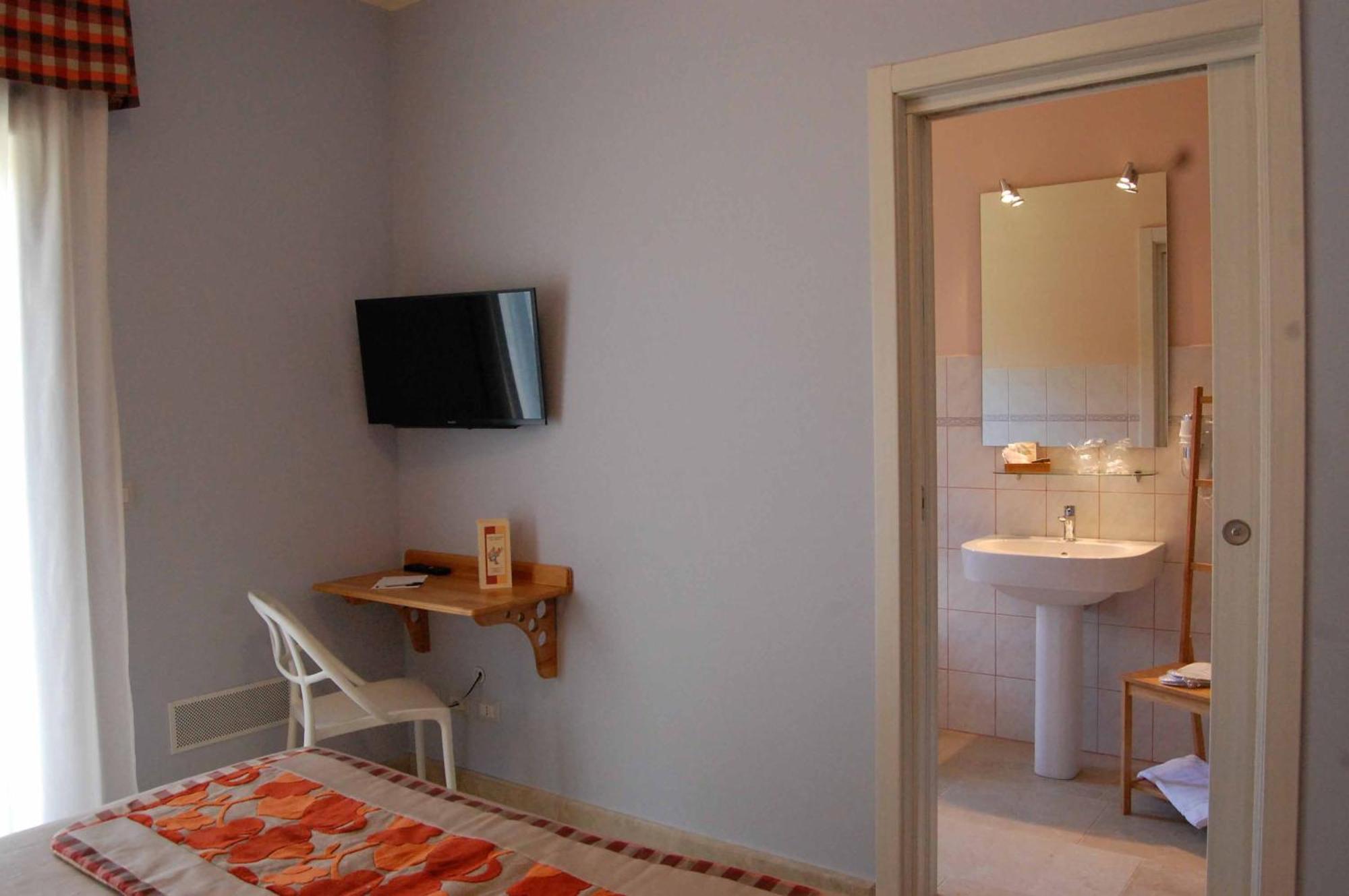 B&B Le Antiche Cisterne Tremestieri Etneo Exterior photo
